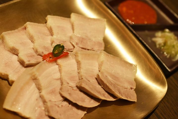 「KOREAN IZAKAYAジャンのチェユッ」1900円