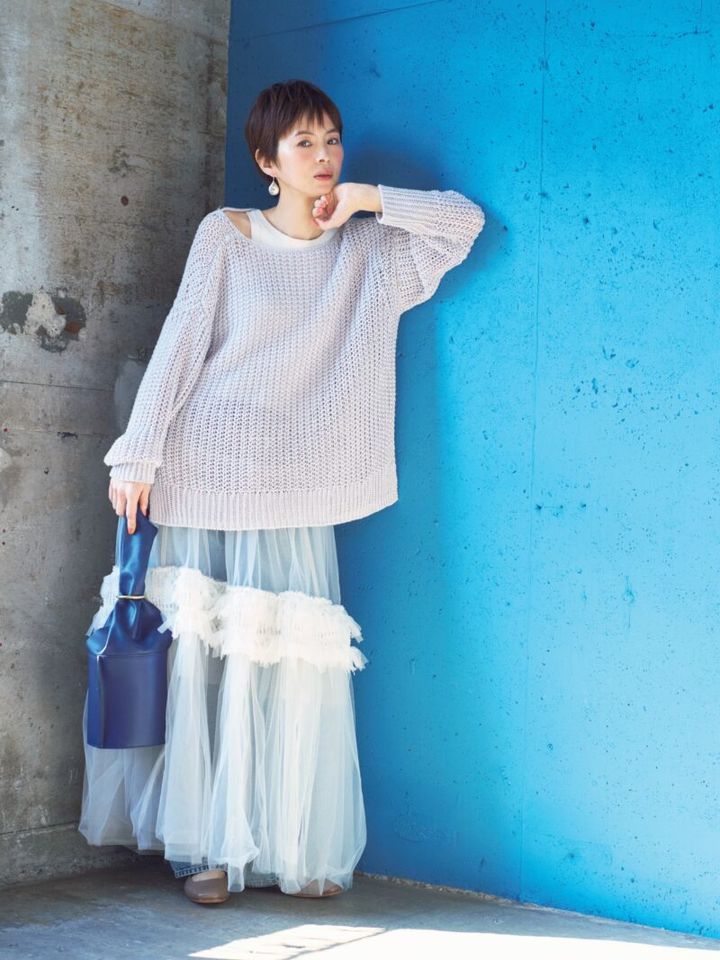 チュールスカート×デニムのコーデ