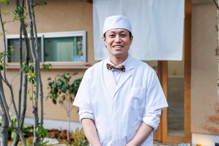 平安王朝の着物の色合わせを表現した和菓子を求めて、京都の「御室和菓子 いと達」へ