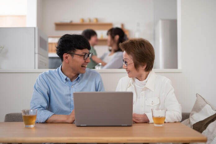 彼の幼少期は大丈夫…？ マザコン男に自覚を持たせる方法8つ