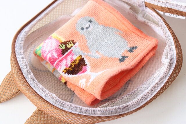 ダイソー 洗濯ネット、マチ付ダイカット（チップ） サイズ感 ハンカチ