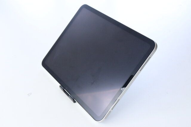 ダイソー 12ステップ タブレットスタンド 使用例 タブレット 横