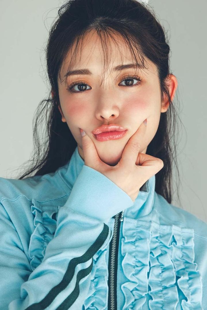 【さゆりんご】松村沙友理がNAVI♡ ストリートに楽しむ春コスメ【ツヤ肌チーライト】