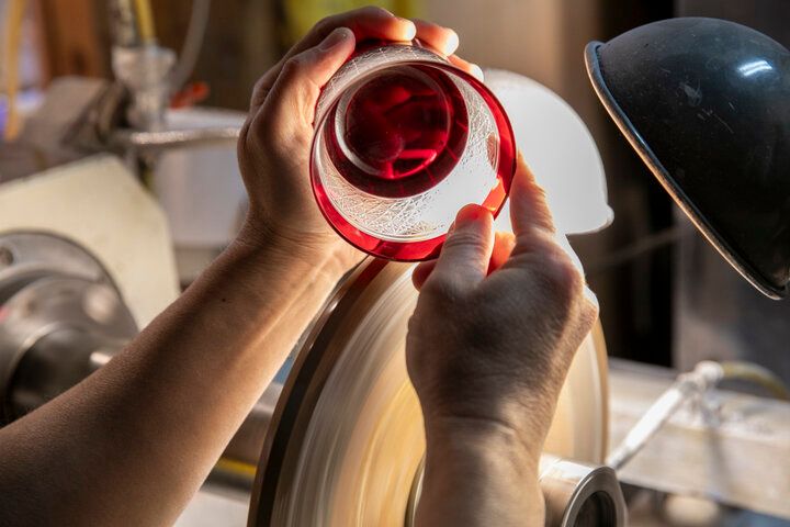 江戸時代から今も引き継がれる職人技――「すみだ江戸切子館」で切子細工の体験を