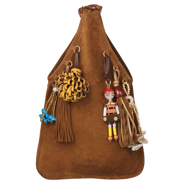 バッグ 本体 H37cm ¥704,000（予定価格）／MIU MIU