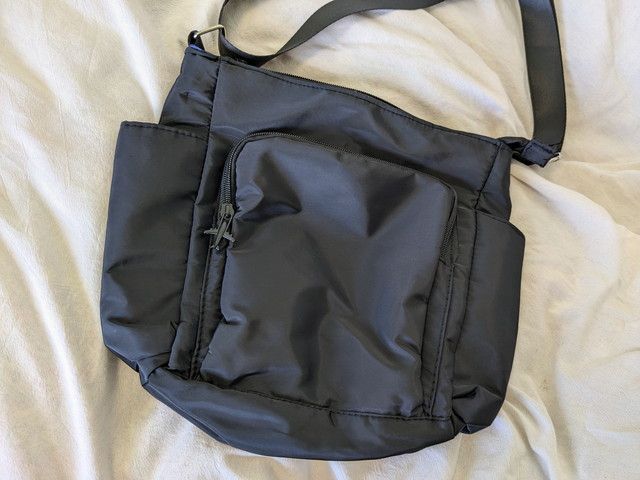 9ポケットショルダーバッグ