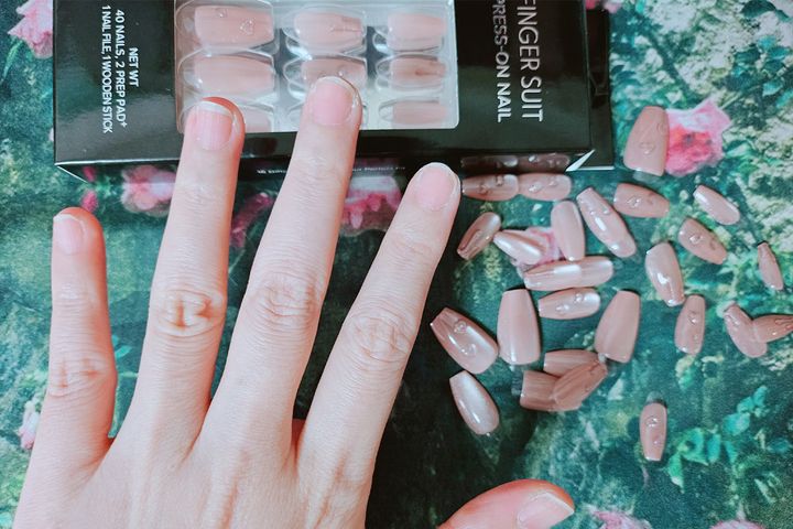 この手、この指、何とかキレイになりませんかね。フィンガースーツを試してみる