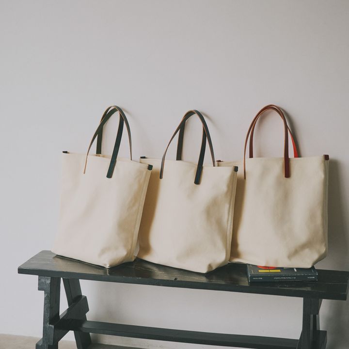 【2025】母の日にプレゼントしたい『バッグ』12選を種類・年代別に厳選