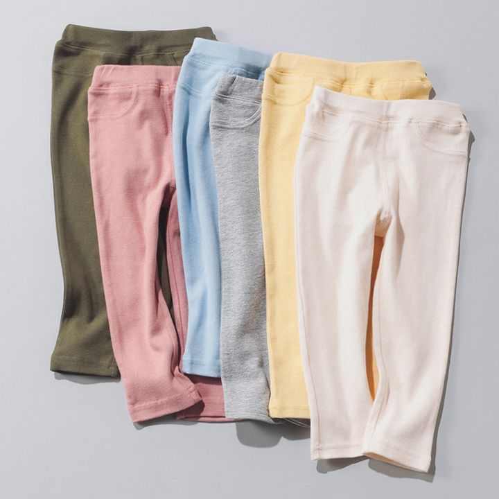 ６色のレギンスパンツ