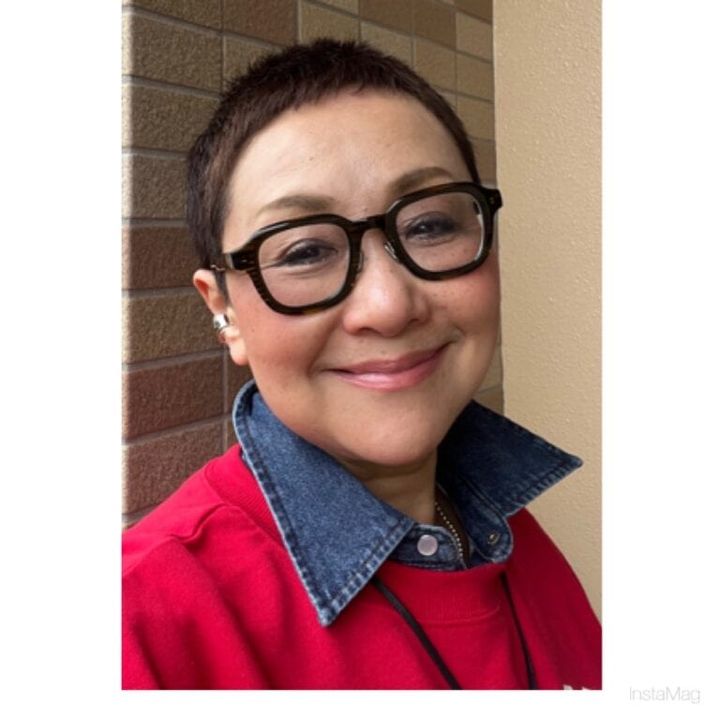 メガネをかける加藤理恵さん