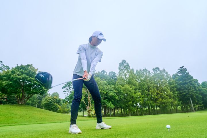 ボールを遠くに飛ばす“美スイング”！宮田成華が3つのポイントを解説