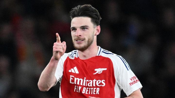 日本代表の同僚スター、『鬼曲がり』フリーキックで超ゴール！「その右足をくれ！」と味方も懇願