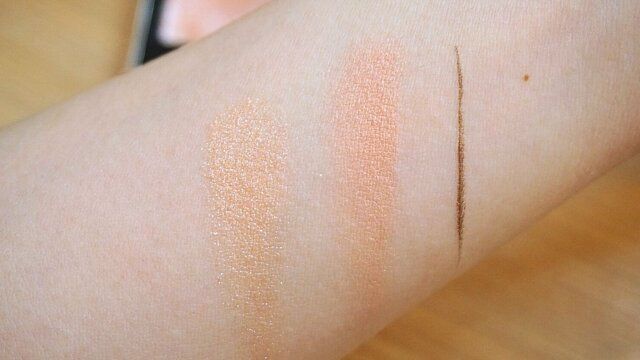 垢抜けメイクで使用したコスメ 3点 腕に付ける