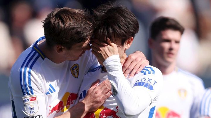 26歳日本代表MF、試合後のロッカーで泣く…海外監督が説明「どうしたんだと聞いたら…」