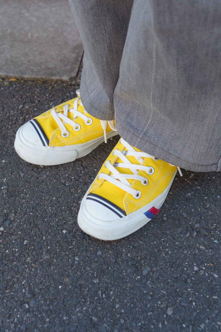 画像4: 首元をスッキリ見せるネックレスと冬の肌見せコーデがポイント