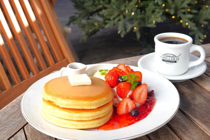 横浜中華街で香り豊かなコーヒーと銅板で焼くパンケーキのモーニング♪「CHILLULU COFFEE」