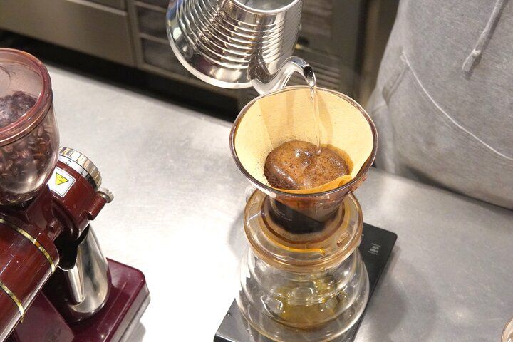 横浜中華街で香り豊かなコーヒーと銅板で焼くパンケーキのモーニング♪「CHILLULU COFFEE」