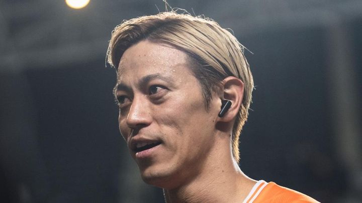 本田圭佑、日本出身の元北朝鮮代表選手と再会！いつまで金髪なの？と聞かれてこう答えた