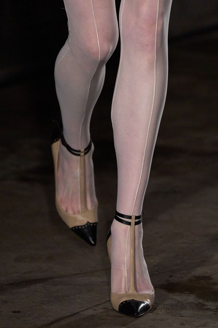 ディラーラ・フィンディコグルー 2025-26年秋冬コレクションより。