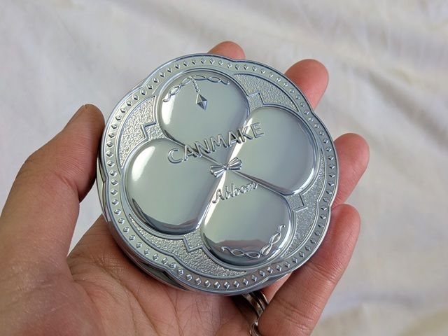 キャンメイクの写真