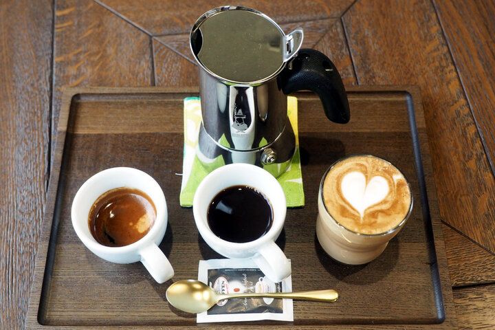 エスプレッソの飲み比べや見た目も美しいパフェにときめく♪ 茨城の住宅街にひっそり佇む隠れ家「ひだまりカフェ」