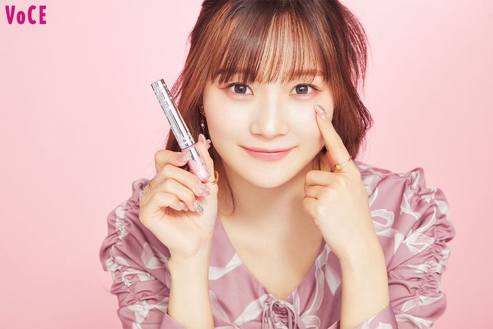 【元Juice=Juice 稲場愛香】の一軍メイクコスメを大公開。10本リピする溺愛リップは？