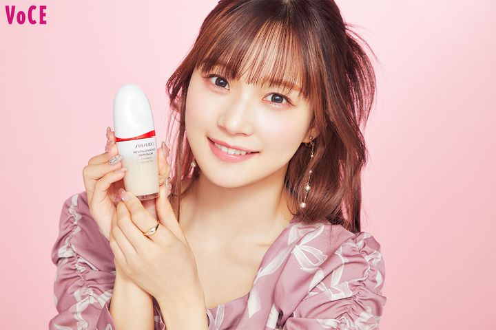 【元Juice=Juice 稲場愛香】の一軍メイクコスメを大公開。10本リピする溺愛リップは？