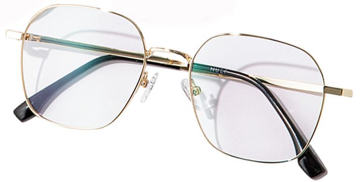 NUEFのメタルフレームのメガネ