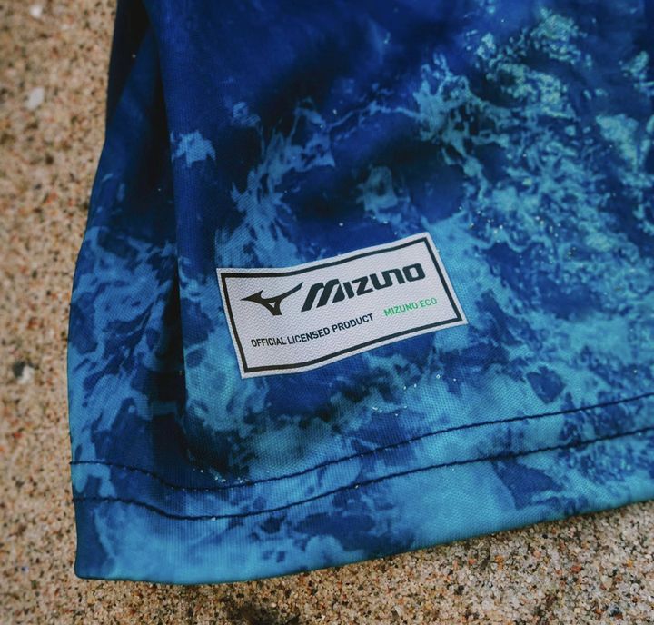 日本ブランドの技術力！ドイツ3部に美しすぎる「バルト海」ユニフォームが登場