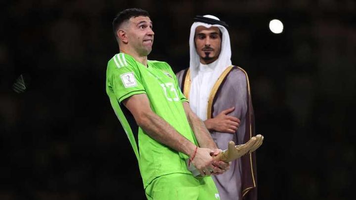 W杯でも話題のアルゼンチンの“挑発王”、またフランスを煽る。ニュースでの呼ばれ方は「クソ野郎」