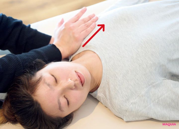 話題の“小顔師”吉田圭吾さんの施術でここまで小顔に！ Before→After写真付きで報告_13