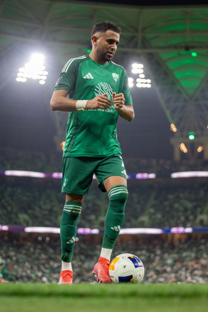 「世界で最も高い給料をもらっているサッカー選手」TOP5