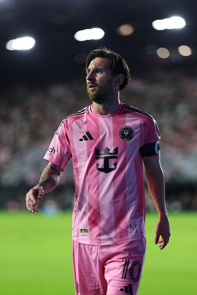 「世界で最も高い給料をもらっているサッカー選手」TOP5