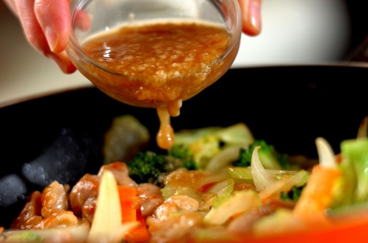 鶏肉と野菜の塩麹炒めの作り方4