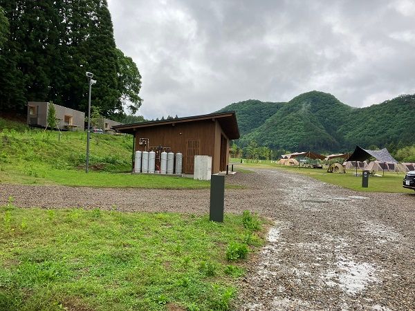 春キャンプでも寒さ対策は必須！上級キャンパーがやってる注意すべきポイントとは？