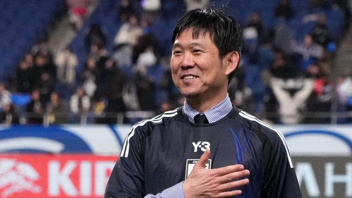 現日本代表監督がブチギレた！あの選手が明かした「ヌーディストビーチ事件」とは