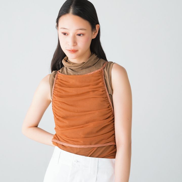 ビスチェ感覚で纏うセンシュアルなレオタード