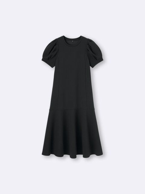 GUのボリュームスリーブワンピース