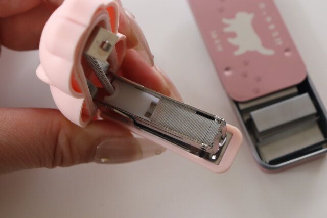 ダイソー アニマルミニホッチキス（うさぎ） 針 装填可能数