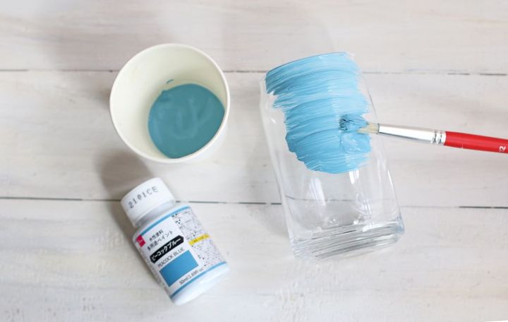 水性塗料を塗る