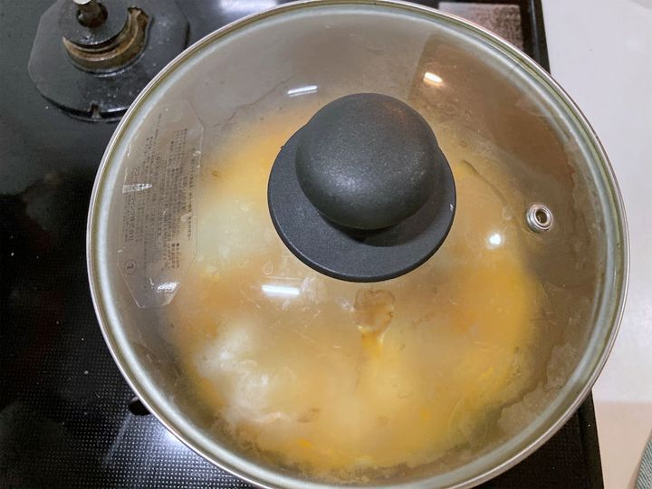 フタをして余熱で火を通す