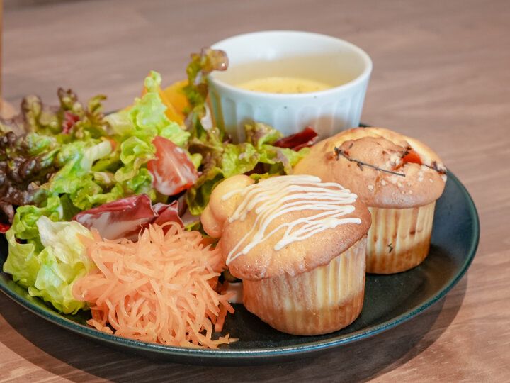 大阪城公園の南側、パフェ専門店「PARFAIT de MERRILY」がカフェに進化し移転リニューアル