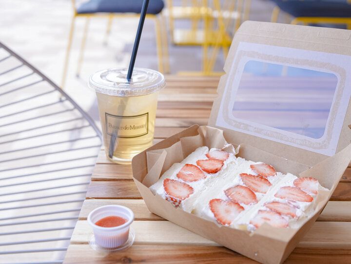 大阪城公園の南側、パフェ専門店「PARFAIT de MERRILY」がカフェに進化し移転リニューアル