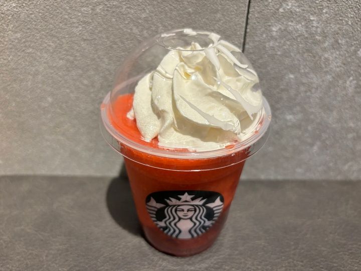 スターバックス THE 苺 フラペチーノ®