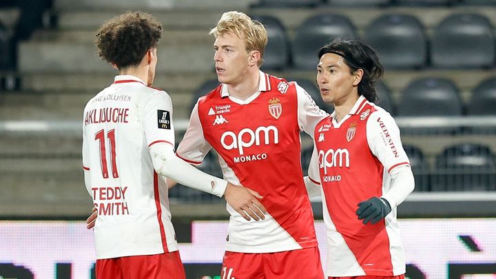 ミズノ、日本代表所属の超名門チームと契約！故グレース・ケリー公妃デザインのユニフォームを製作へ