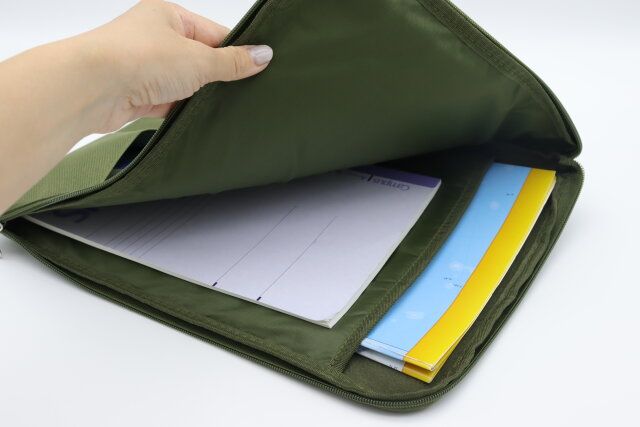 バッグインバッグ（3ポケット、A4、グリーン） 収納力