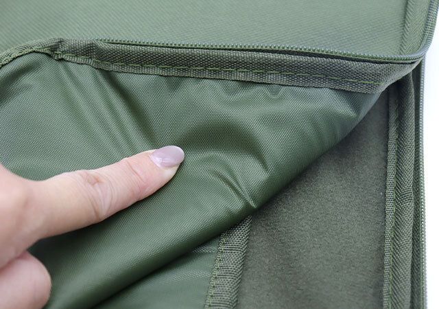バッグインバッグ（3ポケット、A4、グリーン） 仕様