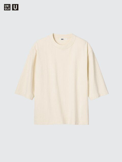 ユニクロのクルーネックTシャツ