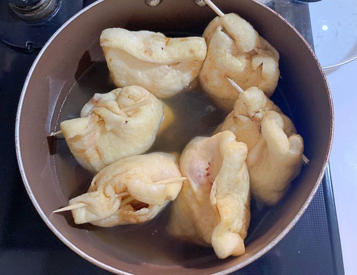 調味料と一緒に煮ていく