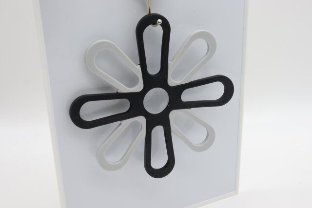 ダイソー シリコーン鍋敷き2個セット 収納